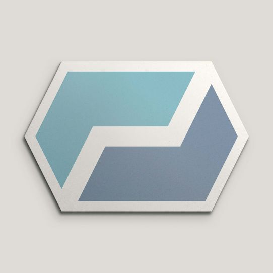 {mediaElement.orig inalResource.alternative}