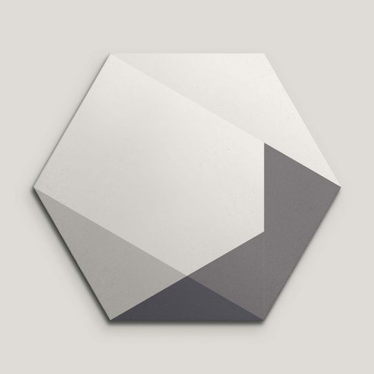 {mediaElement.orig inalResource.alternative}