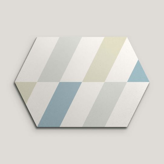 {mediaElement.orig inalResource.alternative}