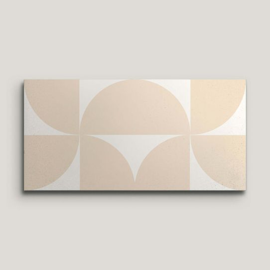 {mediaElement.orig inalResource.alternative}