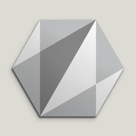 {mediaElement.orig inalResource.alternative}