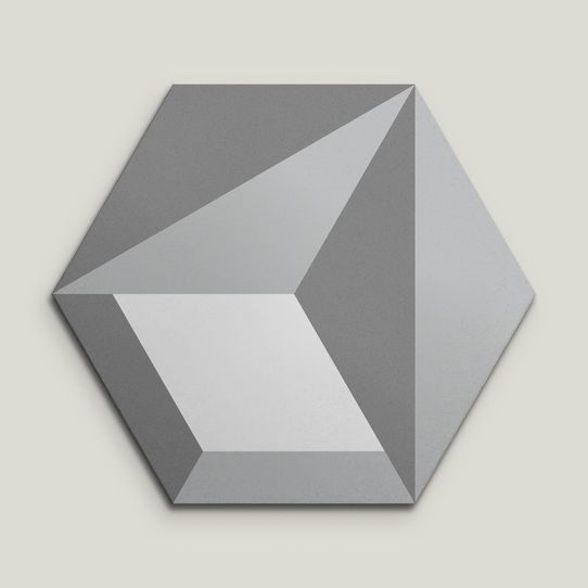 {mediaElement.orig inalResource.alternative}