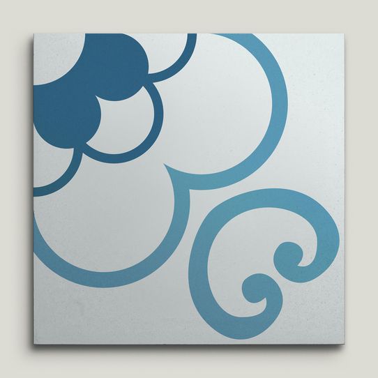 {mediaElement.orig inalResource.alternative}