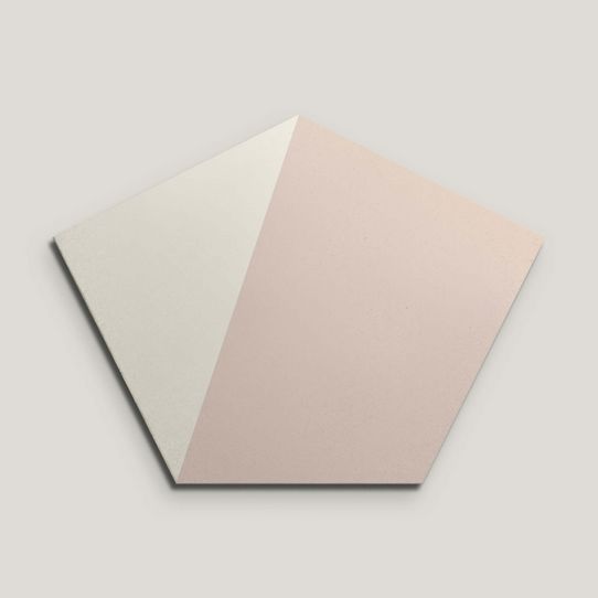 {mediaElement.orig inalResource.alternative}