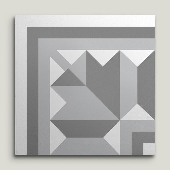 {mediaElement.orig inalResource.alternative}