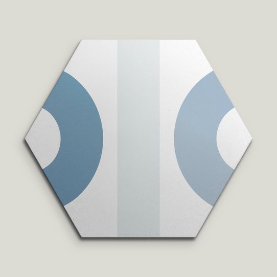 {mediaElement.orig inalResource.alternative}