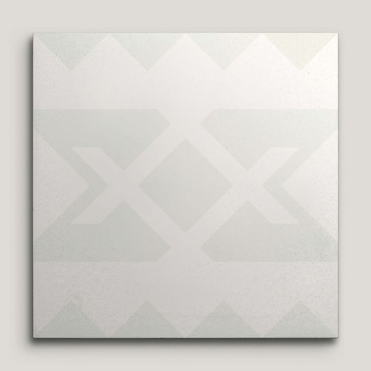 {mediaElement.orig inalResource.alternative}