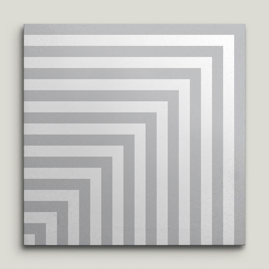 {mediaElement.orig inalResource.alternative}