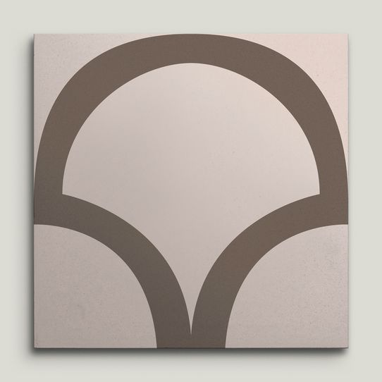 {mediaElement.orig inalResource.alternative}