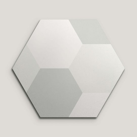 {mediaElement.orig inalResource.alternative}