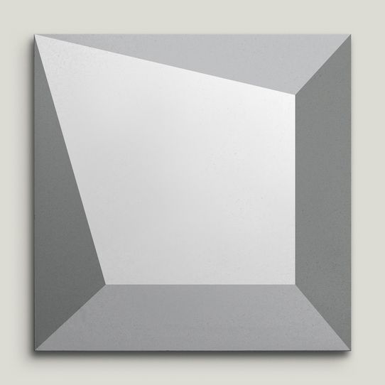 {mediaElement.orig inalResource.alternative}