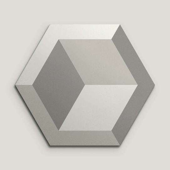 {mediaElement.orig inalResource.alternative}