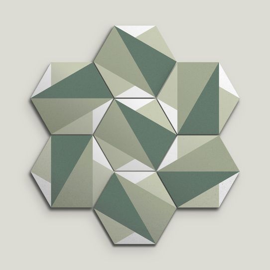 {mediaElement.orig inalResource.alternative}