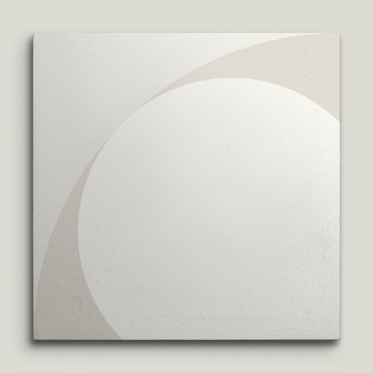 {mediaElement.orig inalResource.alternative}