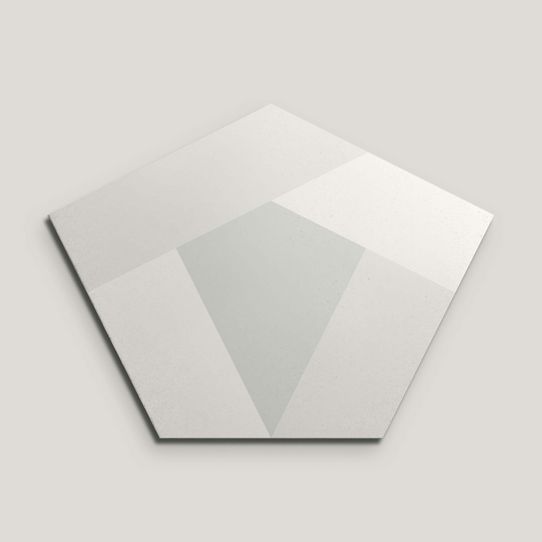 {mediaElement.orig inalResource.alternative}