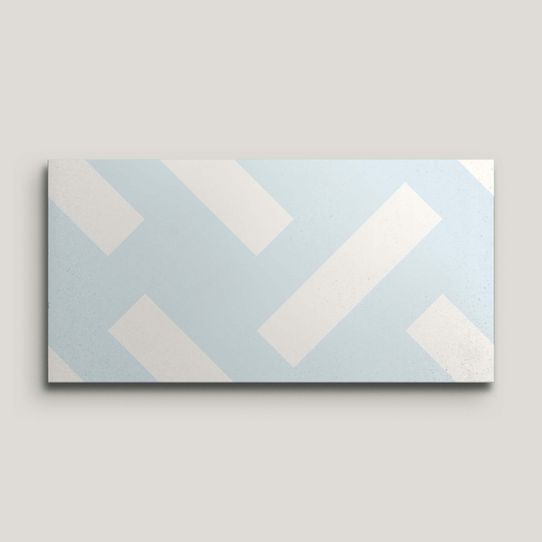 {mediaElement.orig inalResource.alternative}