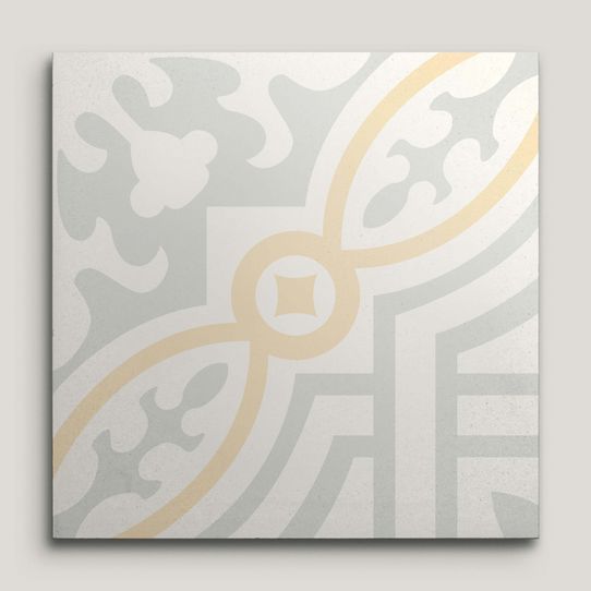 {mediaElement.orig inalResource.alternative}