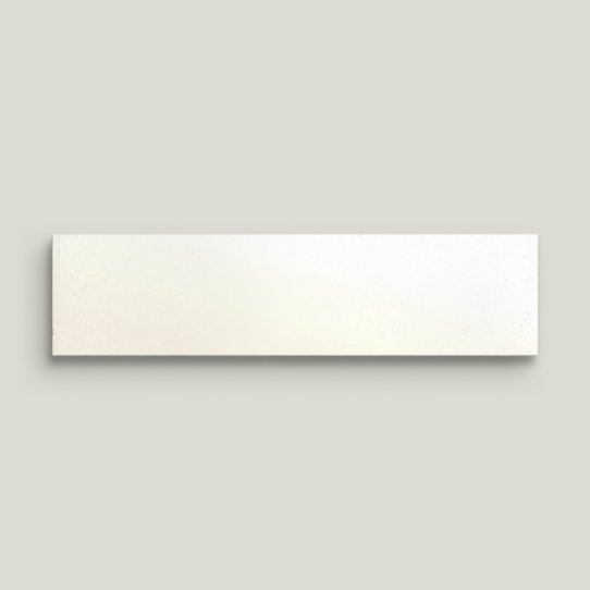 {mediaElement.orig inalResource.alternative}