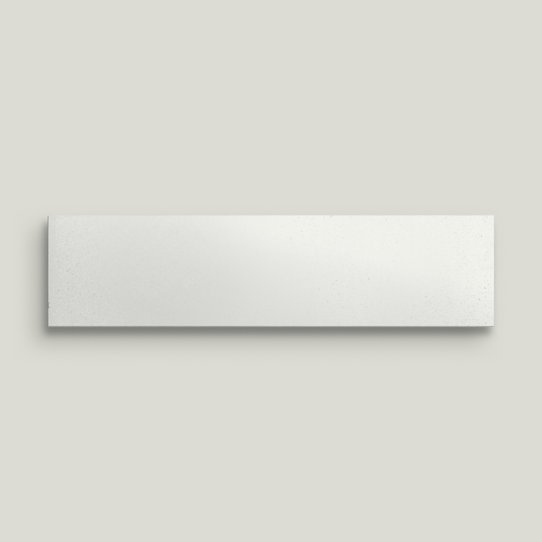 {mediaElement.orig inalResource.alternative}