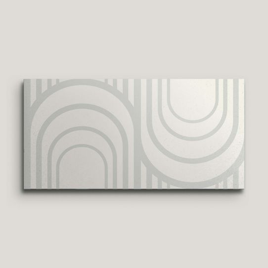 {mediaElement.orig inalResource.alternative}