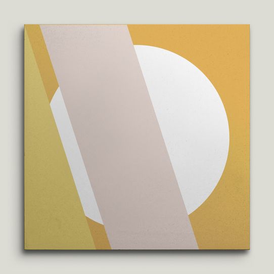{mediaElement.orig inalResource.alternative}