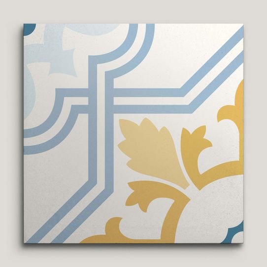 {mediaElement.orig inalResource.alternative}