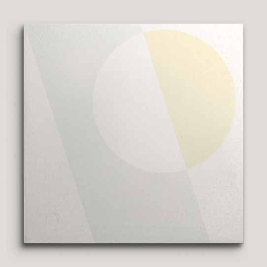 {mediaElement.orig inalResource.alternative}