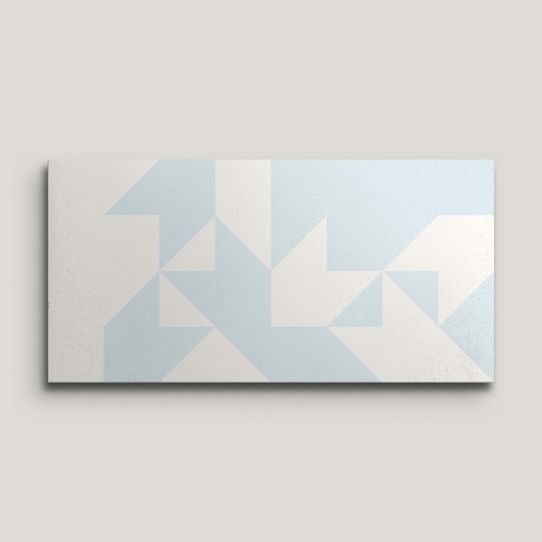 {mediaElement.orig inalResource.alternative}