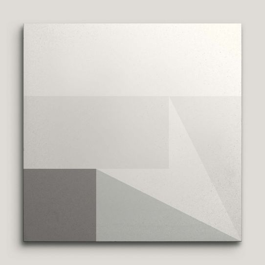 {mediaElement.orig inalResource.alternative}