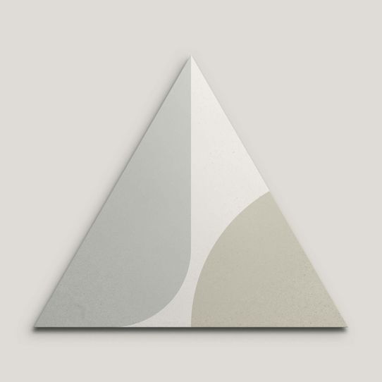 {mediaElement.orig inalResource.alternative}