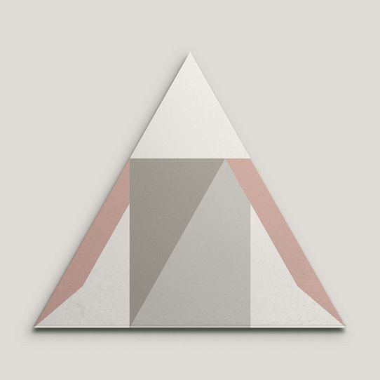 {mediaElement.orig inalResource.alternative}
