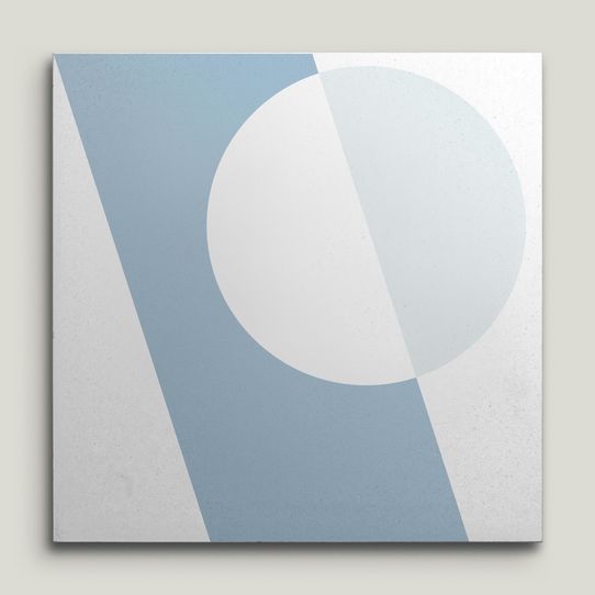 {mediaElement.orig inalResource.alternative}