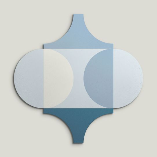{mediaElement.orig inalResource.alternative}