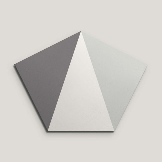 {mediaElement.orig inalResource.alternative}