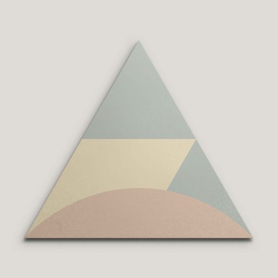 {mediaElement.orig inalResource.alternative}