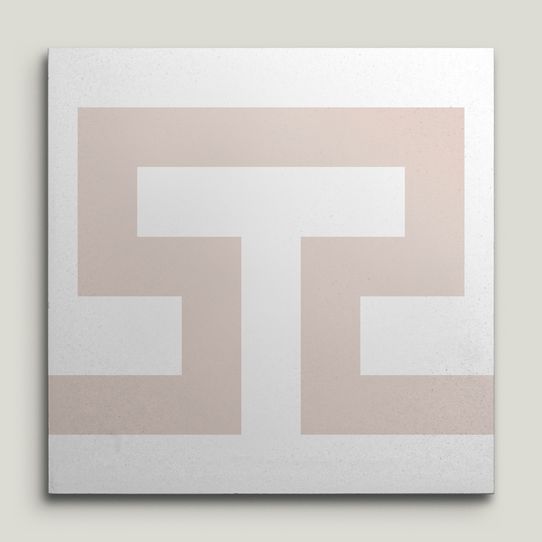 {mediaElement.orig inalResource.alternative}