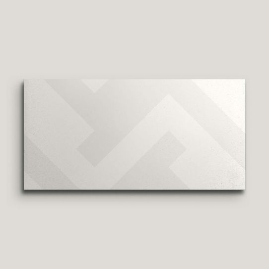{mediaElement.orig inalResource.alternative}