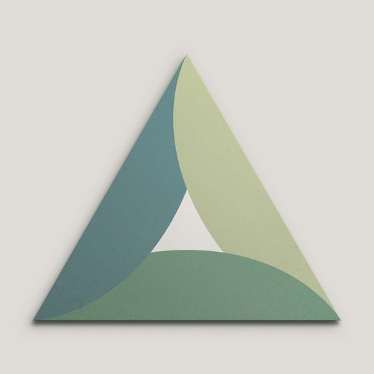 {mediaElement.orig inalResource.alternative}