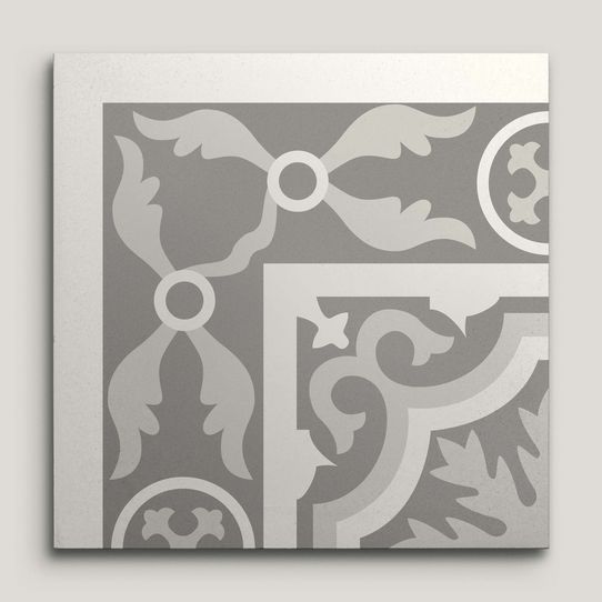 {mediaElement.orig inalResource.alternative}