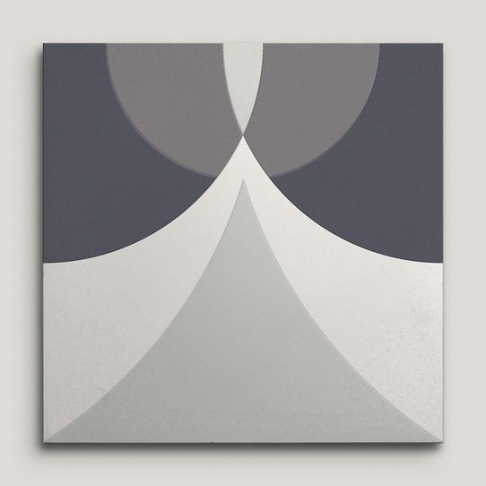 {mediaElement.orig inalResource.alternative}