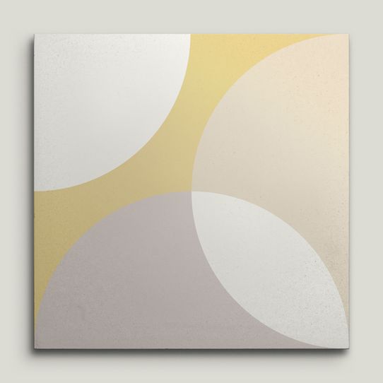 {mediaElement.orig inalResource.alternative}