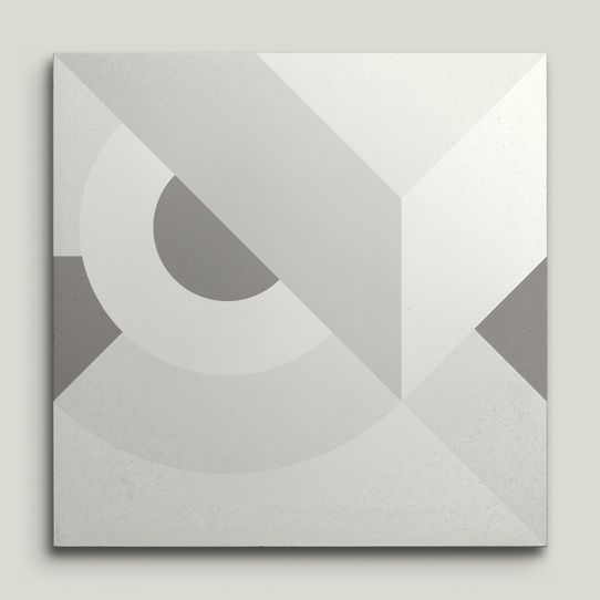 {mediaElement.orig inalResource.alternative}