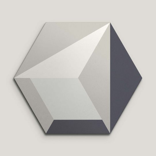 {mediaElement.orig inalResource.alternative}